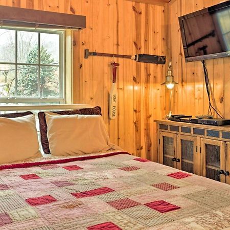 The Boat House Creekside Getaway In Hot Springs! Apartamento Exterior foto