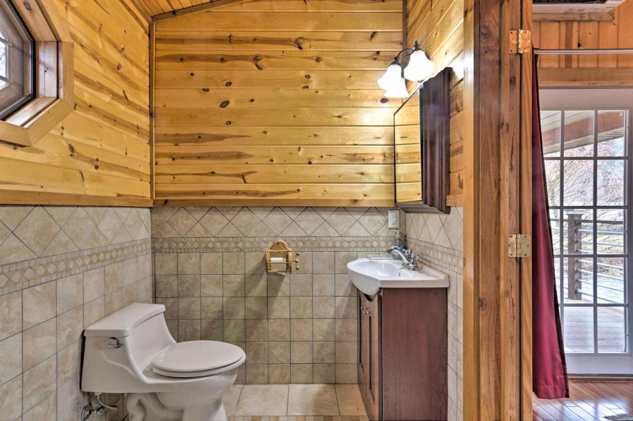 The Boat House Creekside Getaway In Hot Springs! Apartamento Exterior foto